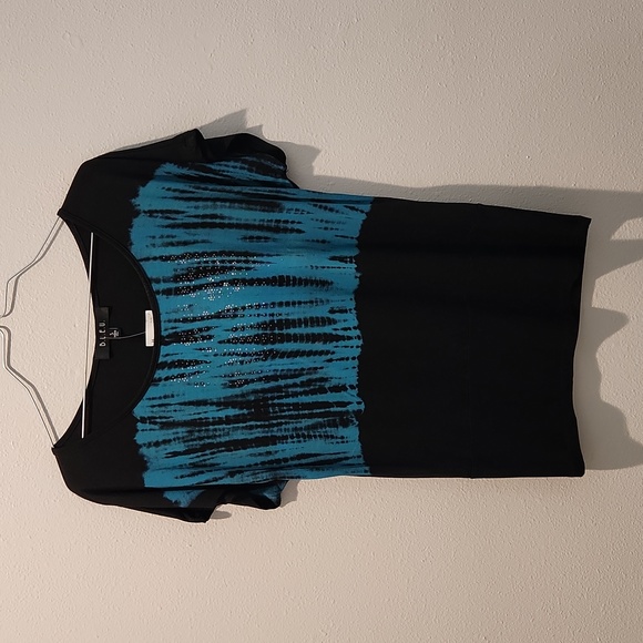 B.L.U.E Womans Top sz Small New - Picture 1 of 5